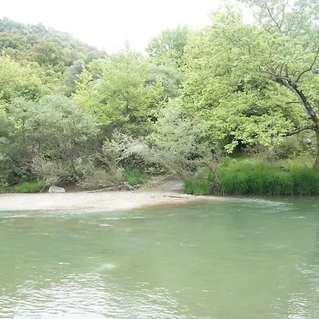 Zenterra Mountain Luxury με ιδιωτική πισίνα Apartment