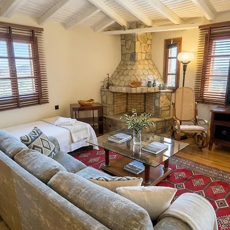 Zenterra Mountain Luxury με ιδιωτική πισίνα